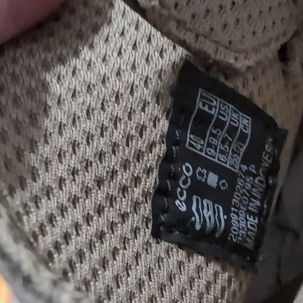 Ecco Boots - Picture 6 of 9
